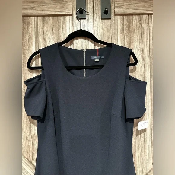 NWT Tommy Hilfiger Cold Shoulder Sheath Dress - Picture 4 of 8